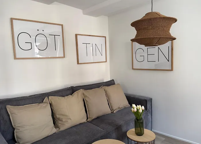 2 Zimmerwohnung In Der Von *