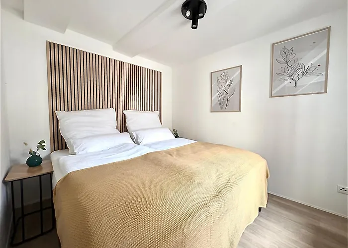 2 Zimmerwohnung In Der Von *
